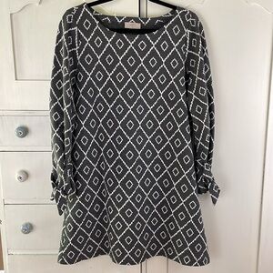 LOFT Dress long sleeve Gray and white Petite Large